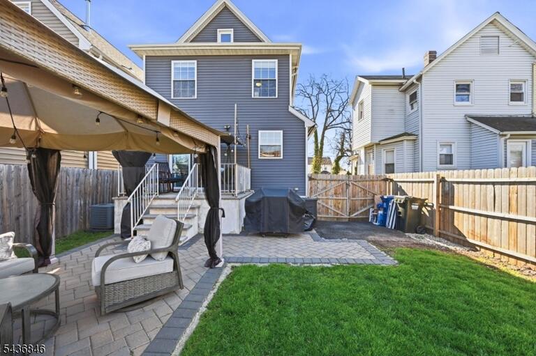 Property listing MLS 4048880 photo 27