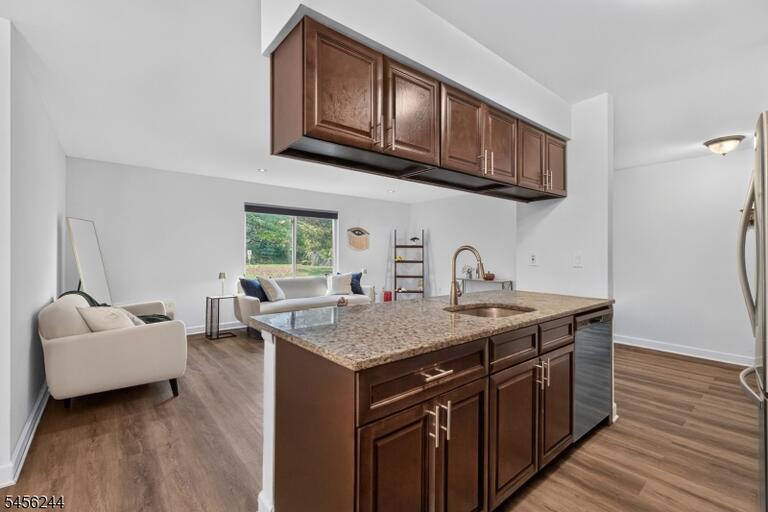Property listing MLS 4048881 photo 8