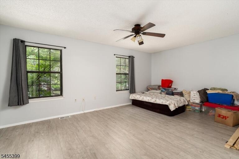 Property listing MLS 4048882 photo 23