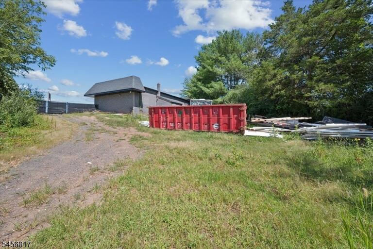 Property listing MLS 4048887 photo 16