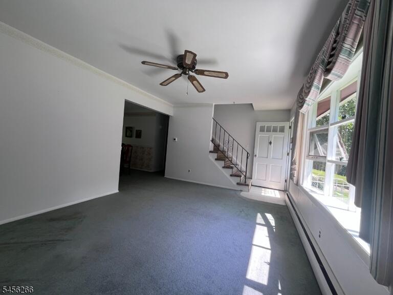 Property listing MLS 4048893 photo 4