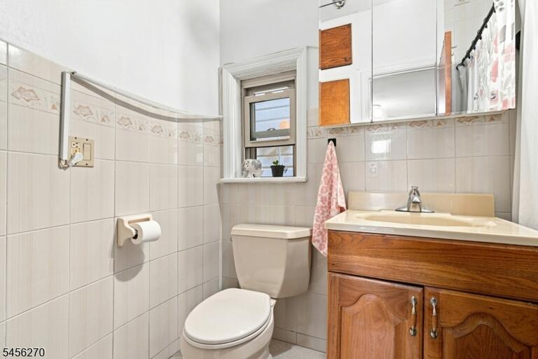 Property listing MLS 4048895 photo 17
