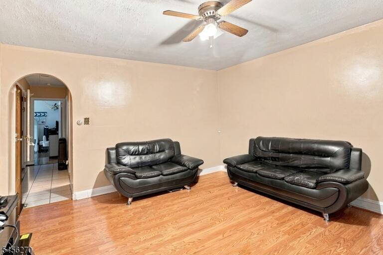 Property listing MLS 4048895 photo 7