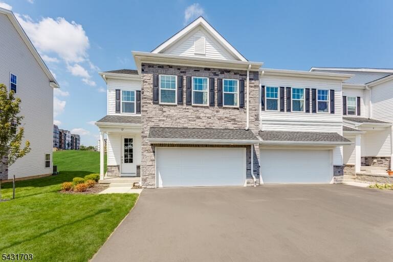 Property listing MLS 4048900 photo 1