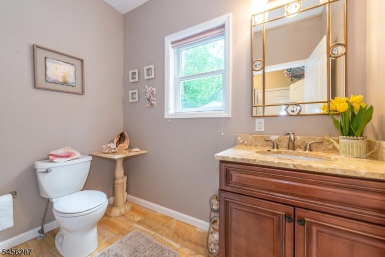 Property listing MLS 4048902 photo 16