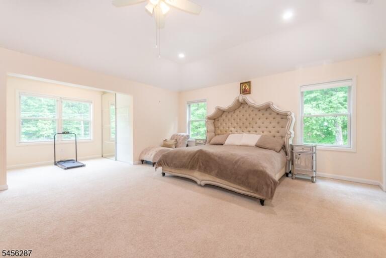Property listing MLS 4048902 photo 18