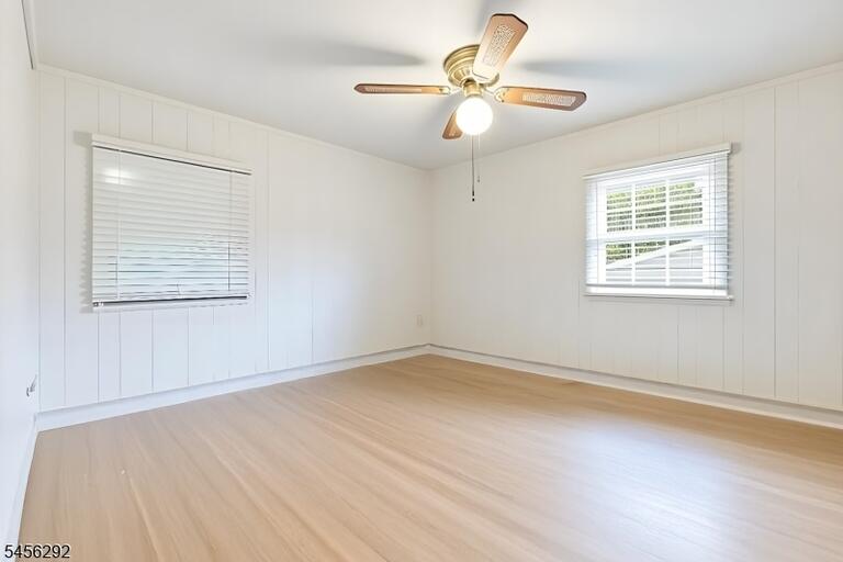 Property listing MLS 4048908 photo 9