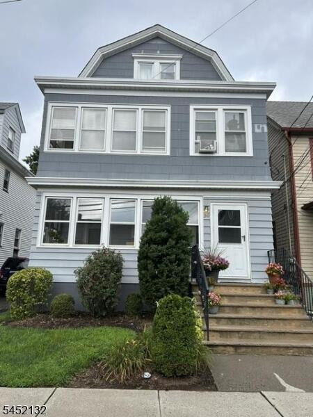 Property listing MLS 4048911 photo 1