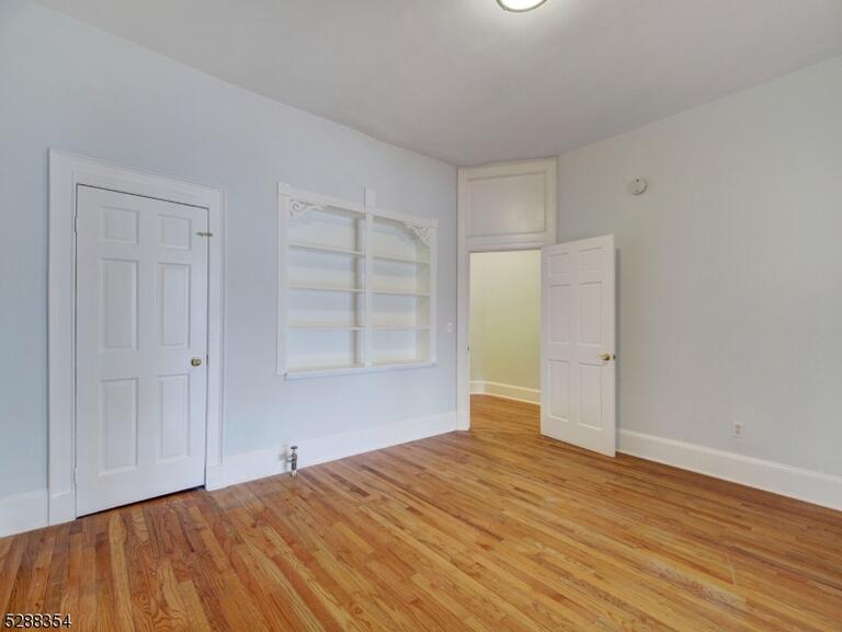 Property listing MLS 4048920 photo 8