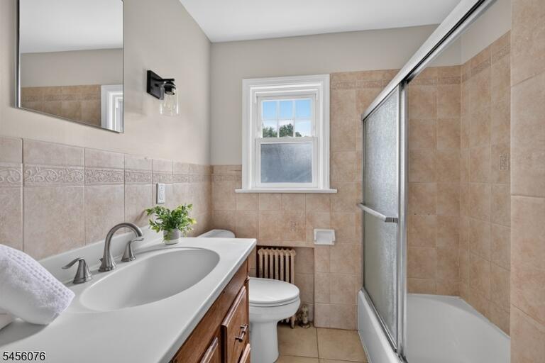 Property listing MLS 4048921 photo 12