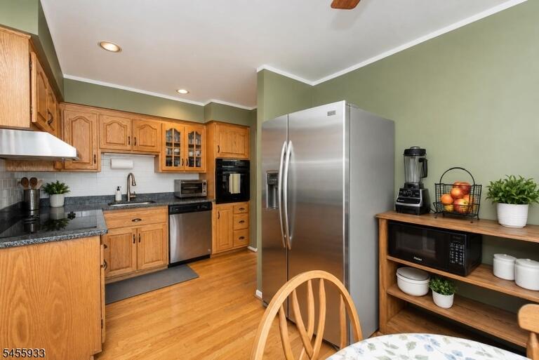 Property listing MLS 4048922 photo 6