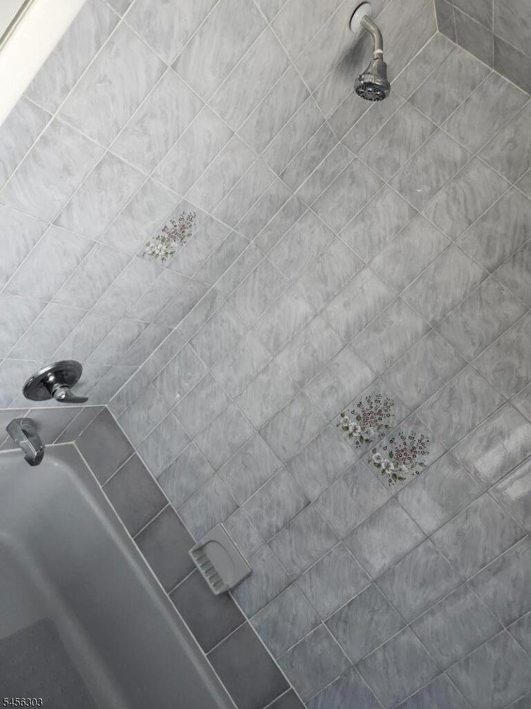 Property listing MLS 4048924 photo 8