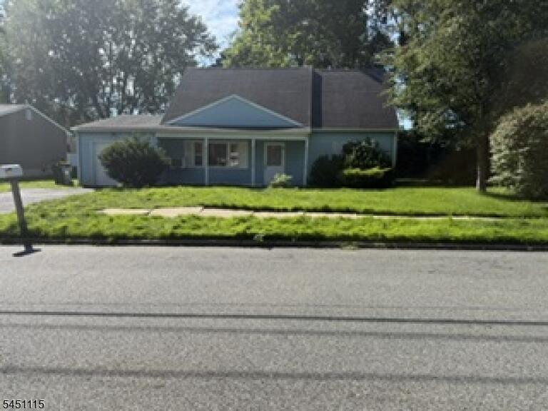 Property listing MLS 4048937 photo 1