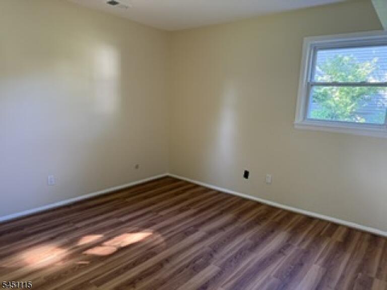 Property listing MLS 4048937 photo 10