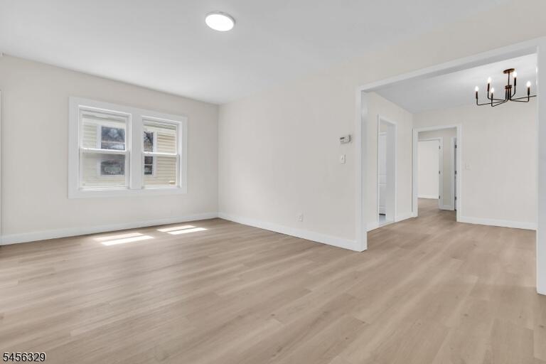 Property listing MLS 4048941 photo 8