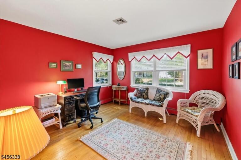 Property listing MLS 4048946 photo 21