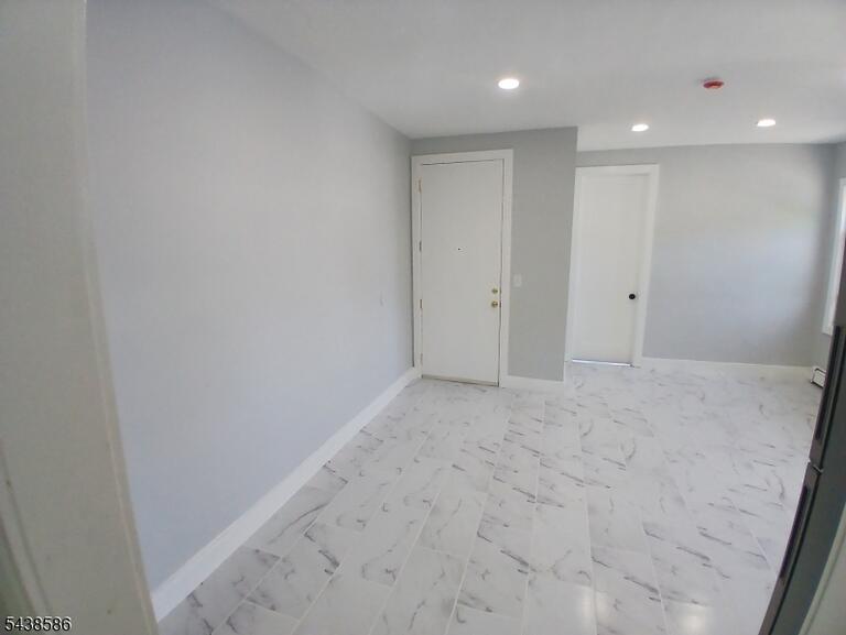 Property listing MLS 4048947 photo 8