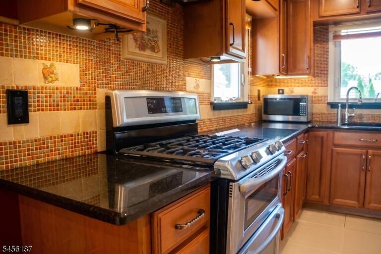 Property listing MLS 4048948 photo 6
