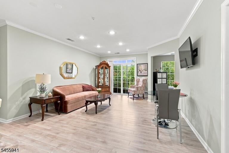 Property listing MLS 4048952 photo 11