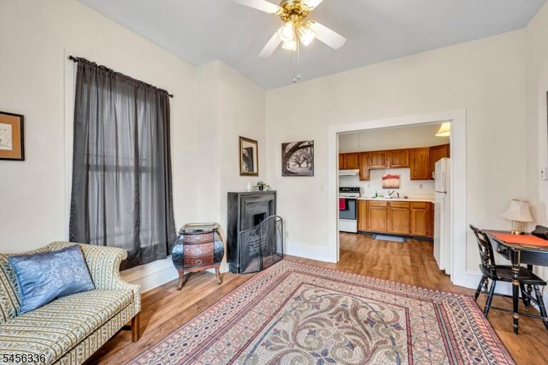 Property listing MLS 4048956 photo 13