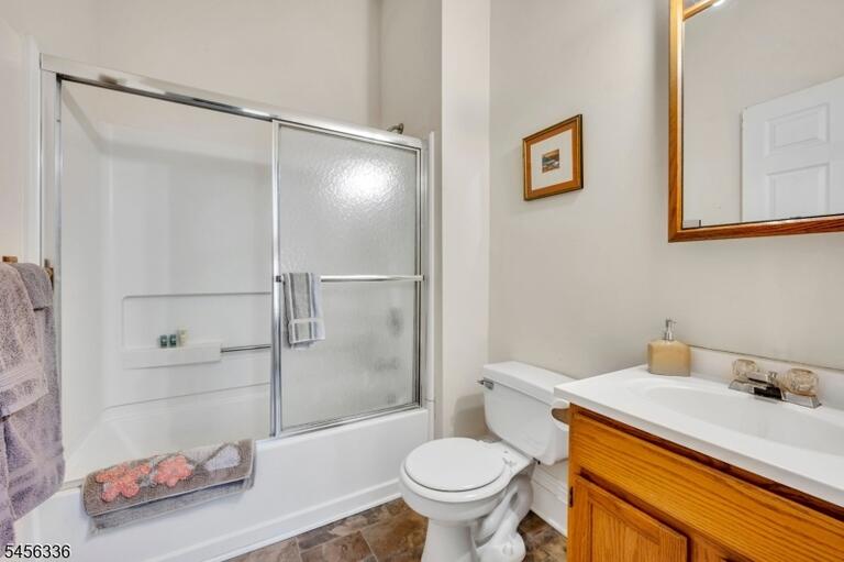 Property listing MLS 4048956 photo 19