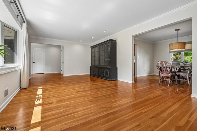 Property listing MLS 4048960 photo 13