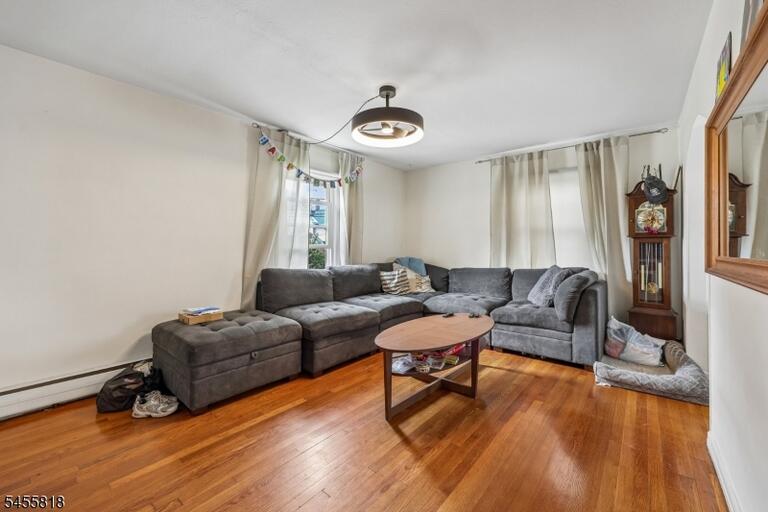 Property listing MLS 4048965 photo 6