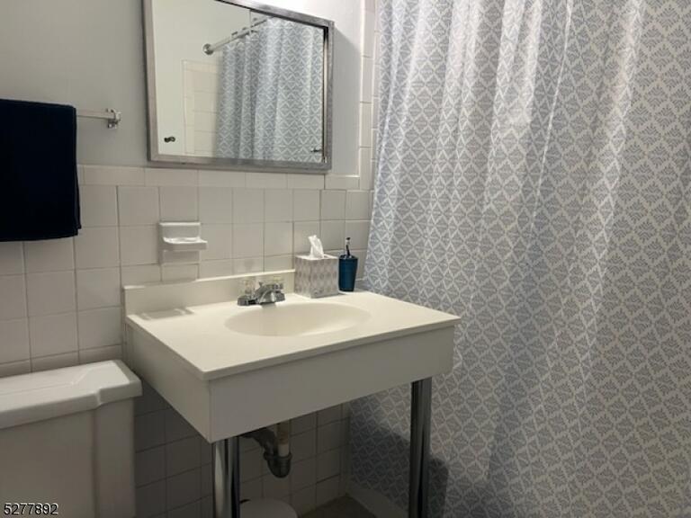Property listing MLS 4048970 photo 4
