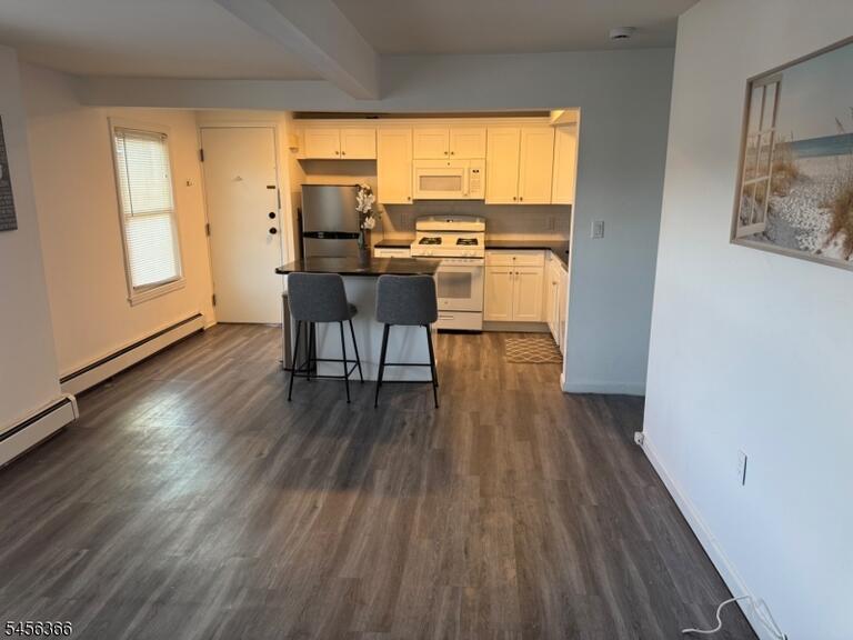 Property listing MLS 4048971 photo 6