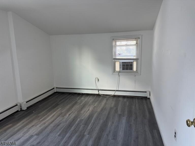 Property listing MLS 4048971 photo 7