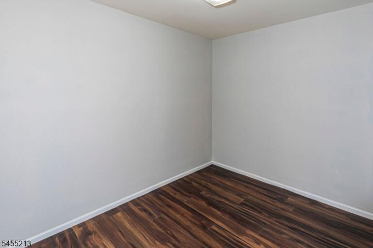 Property listing MLS 4048979 photo 25
