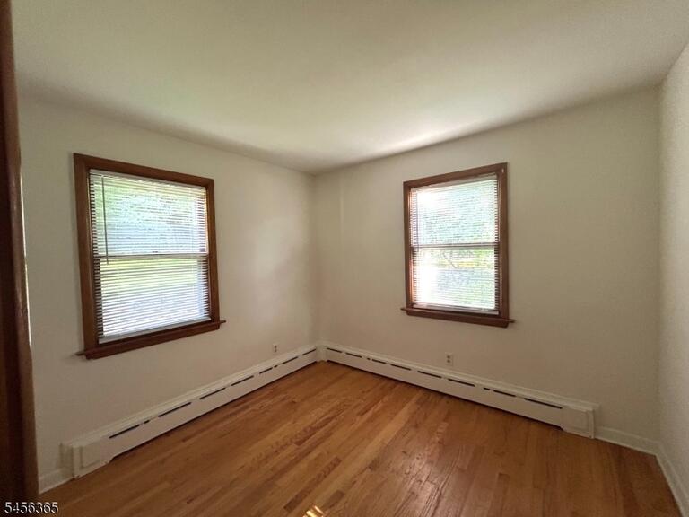 Property listing MLS 4048980 photo 12