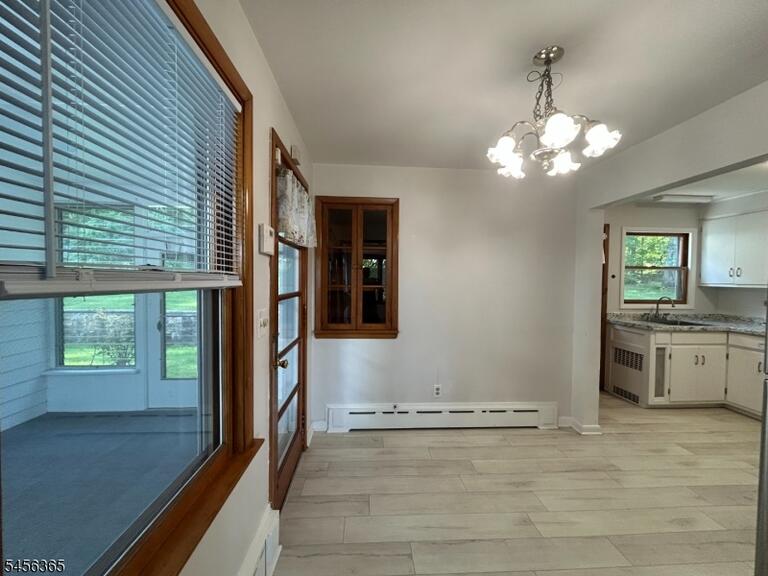 Property listing MLS 4048980 photo 9