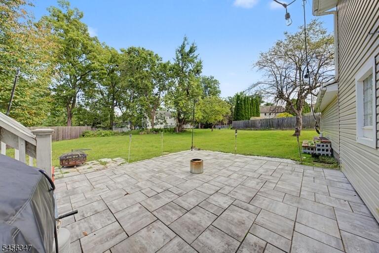 Property listing MLS 4048989 photo 38