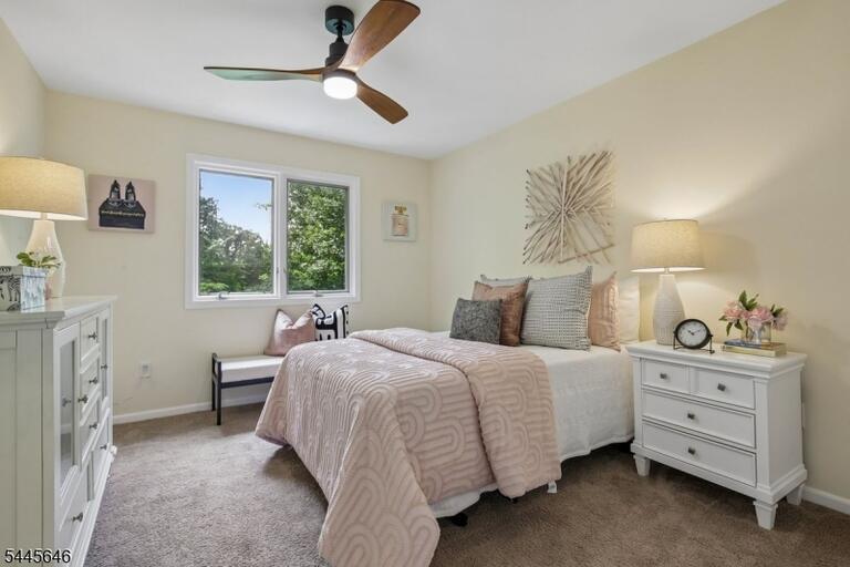 Property listing MLS 4048991 photo 30