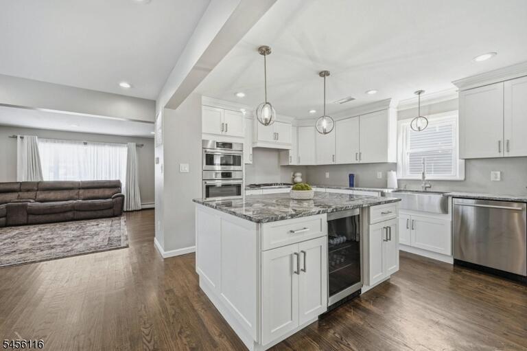 Property listing MLS 4048992 photo 7