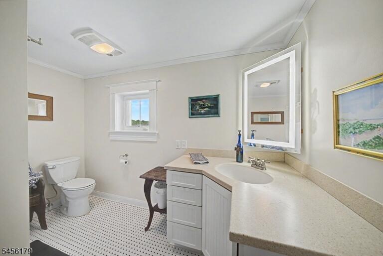 Property listing MLS 4048993 photo 24