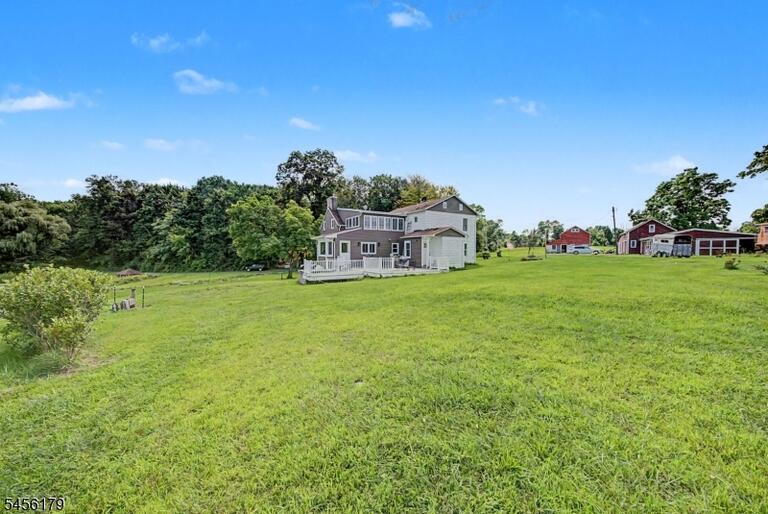 Property listing MLS 4048993 photo 35