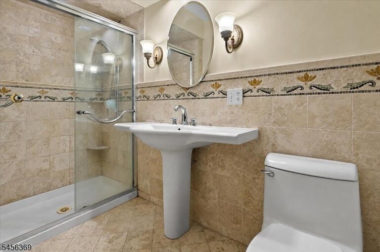Property listing MLS 4048994 photo 26