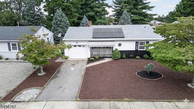 Property listing MLS 4048999 photo 37