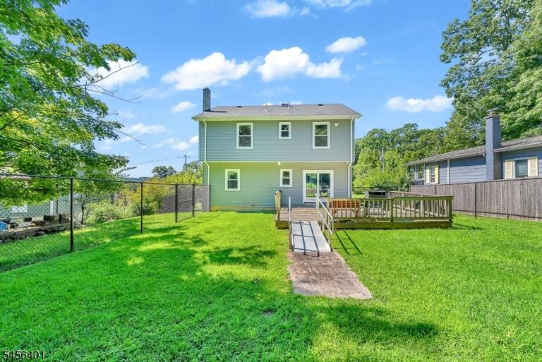 Property listing MLS 4049000 photo 24