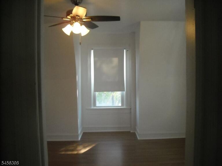 Property listing MLS 4049007 photo 10