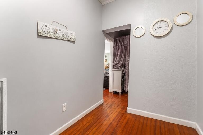 Property listing MLS 4049011 photo 17