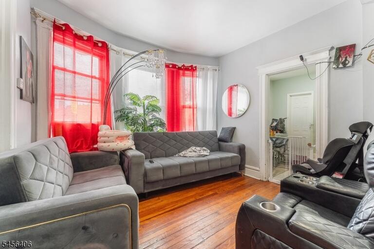 Property listing MLS 4049011 photo 19