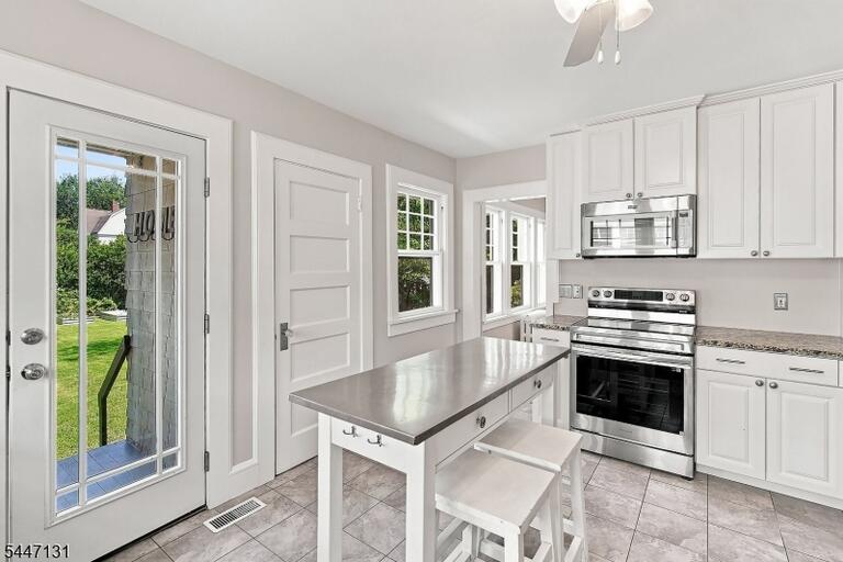 Property listing MLS 4049012 photo 20