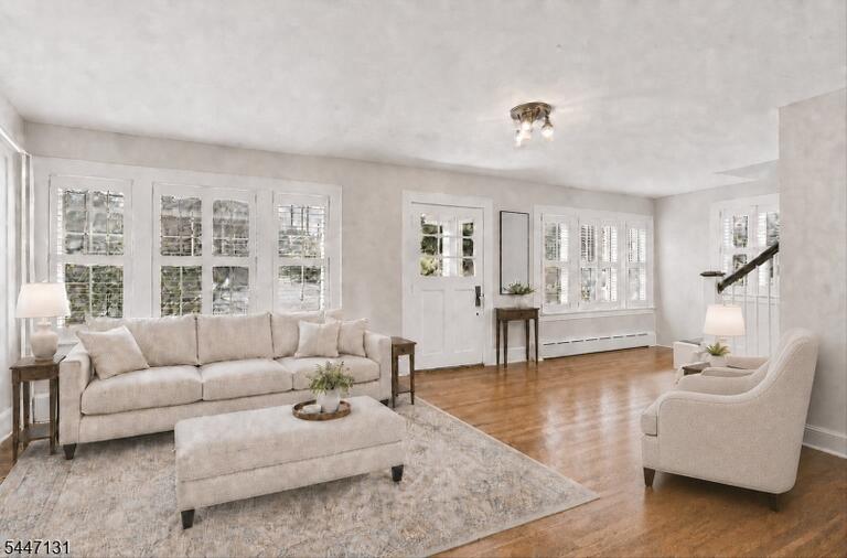 Property listing MLS 4049012 photo 5