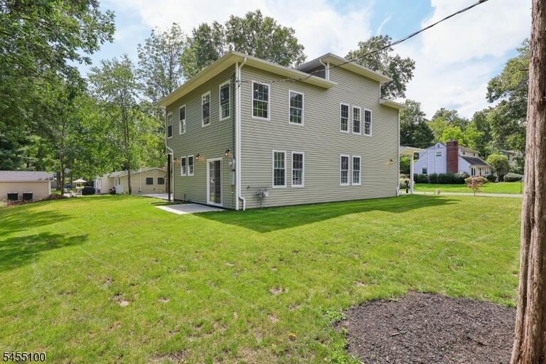 Property listing MLS 4049014 photo 47