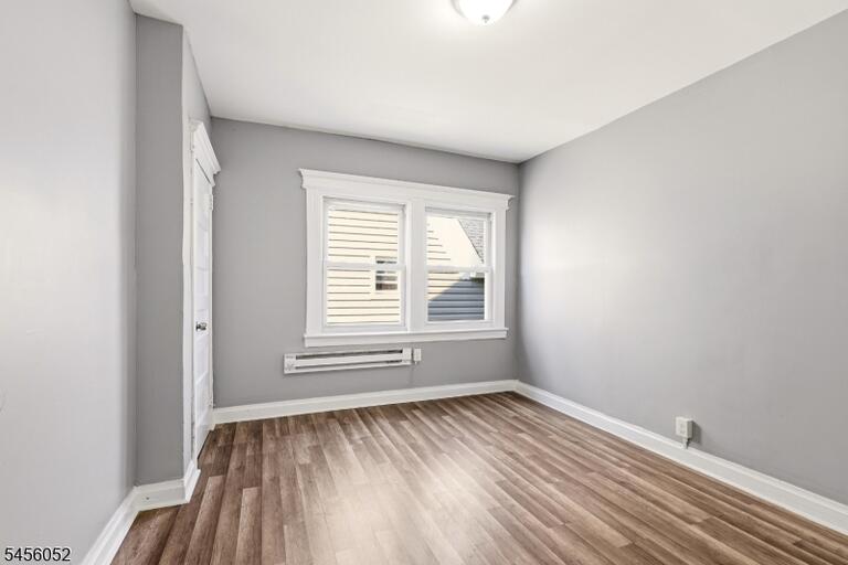 Property listing MLS 4049017 photo 6