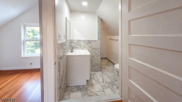 Property listing MLS 4049033 photo 17