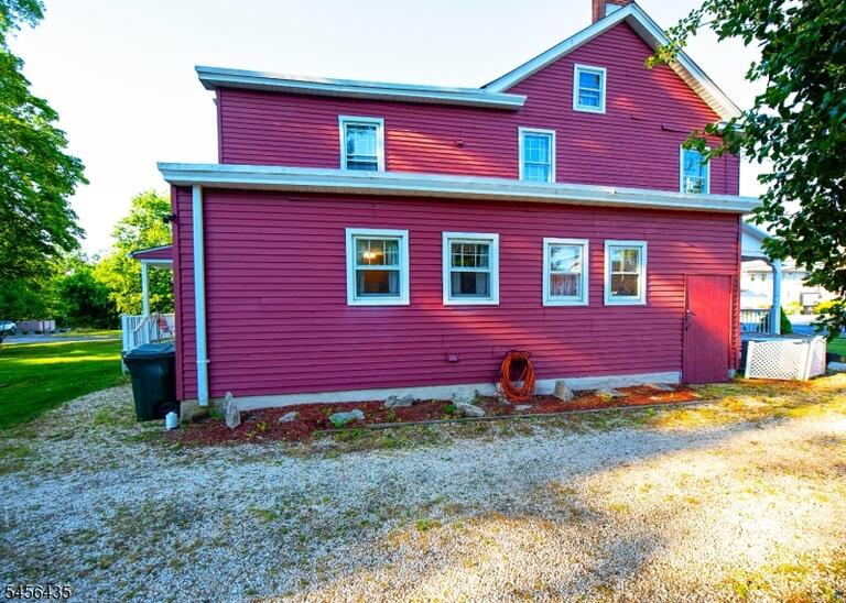 Property listing MLS 4049036 photo 5